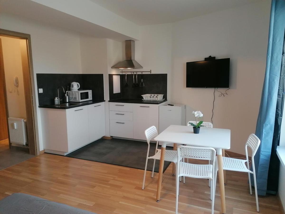 Brand New Studio Apartment # 45 With Free Parking In The City Center Prague Exterior photo