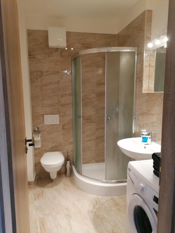Brand New Studio Apartment # 45 With Free Parking In The City Center Prague Exterior photo