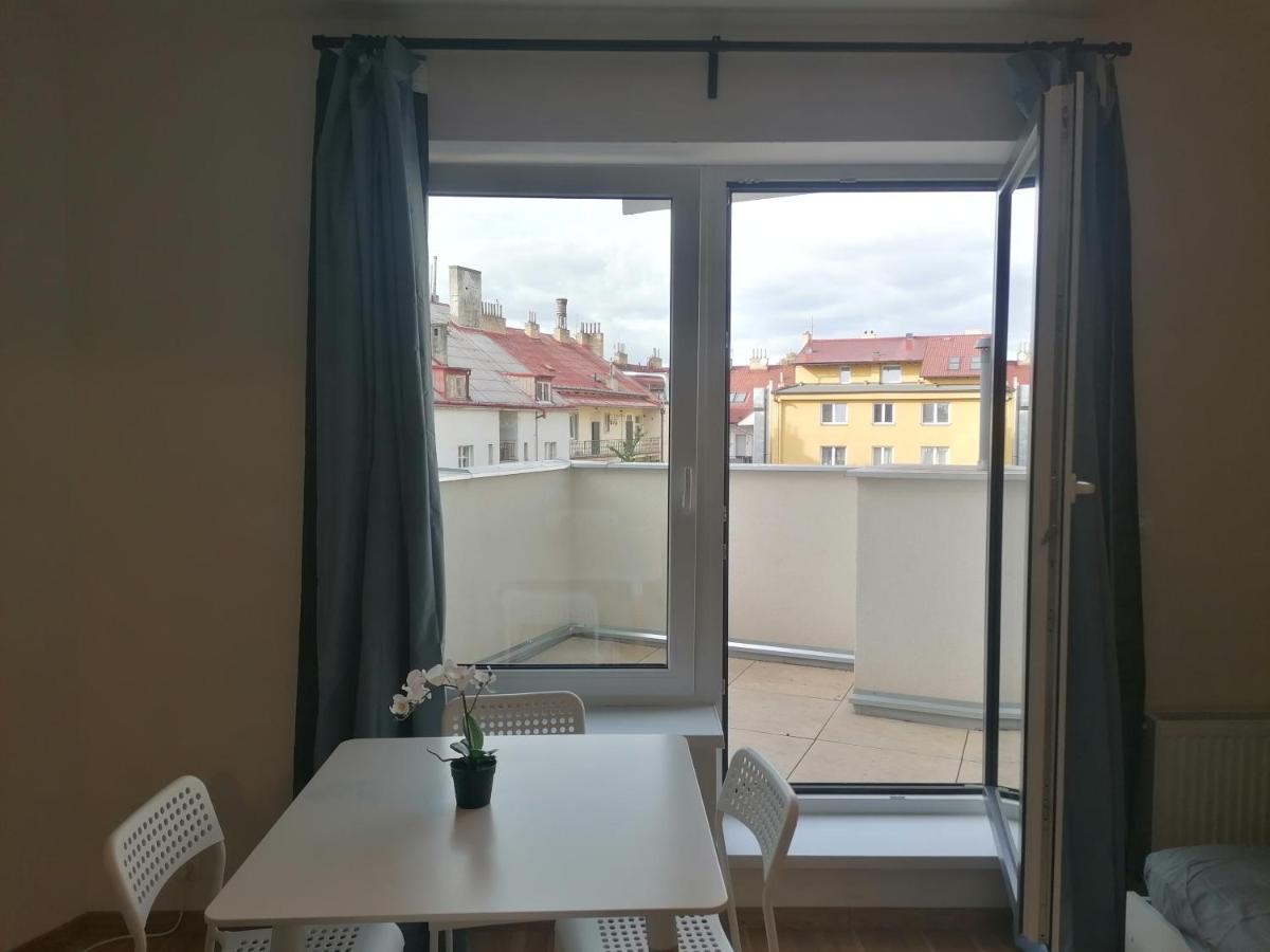 Brand New Studio Apartment # 45 With Free Parking In The City Center Prague Exterior photo